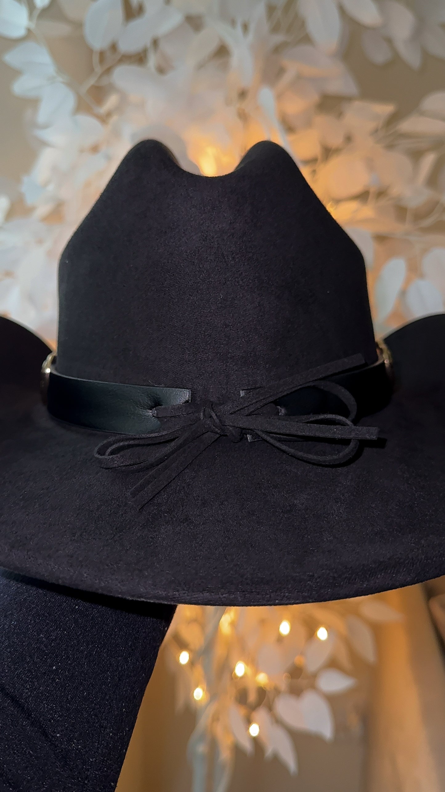 Victoria Buckle Western Hat - Black