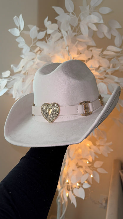Victoria Buckle Western Hat - Ivory