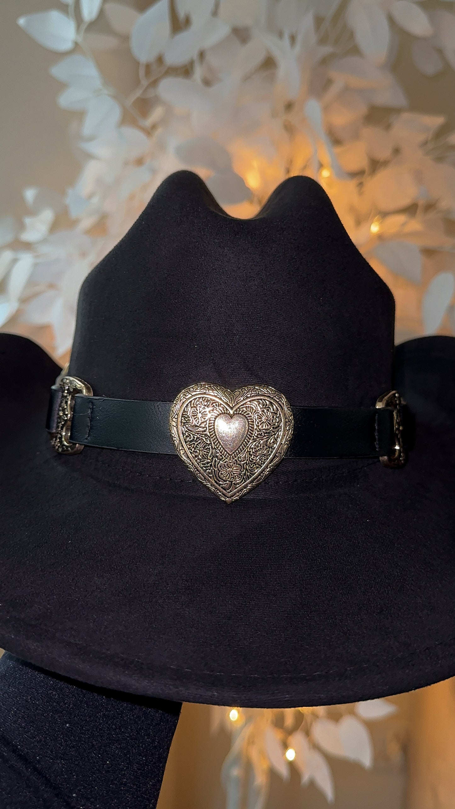 Victoria Buckle Western Hat - Black