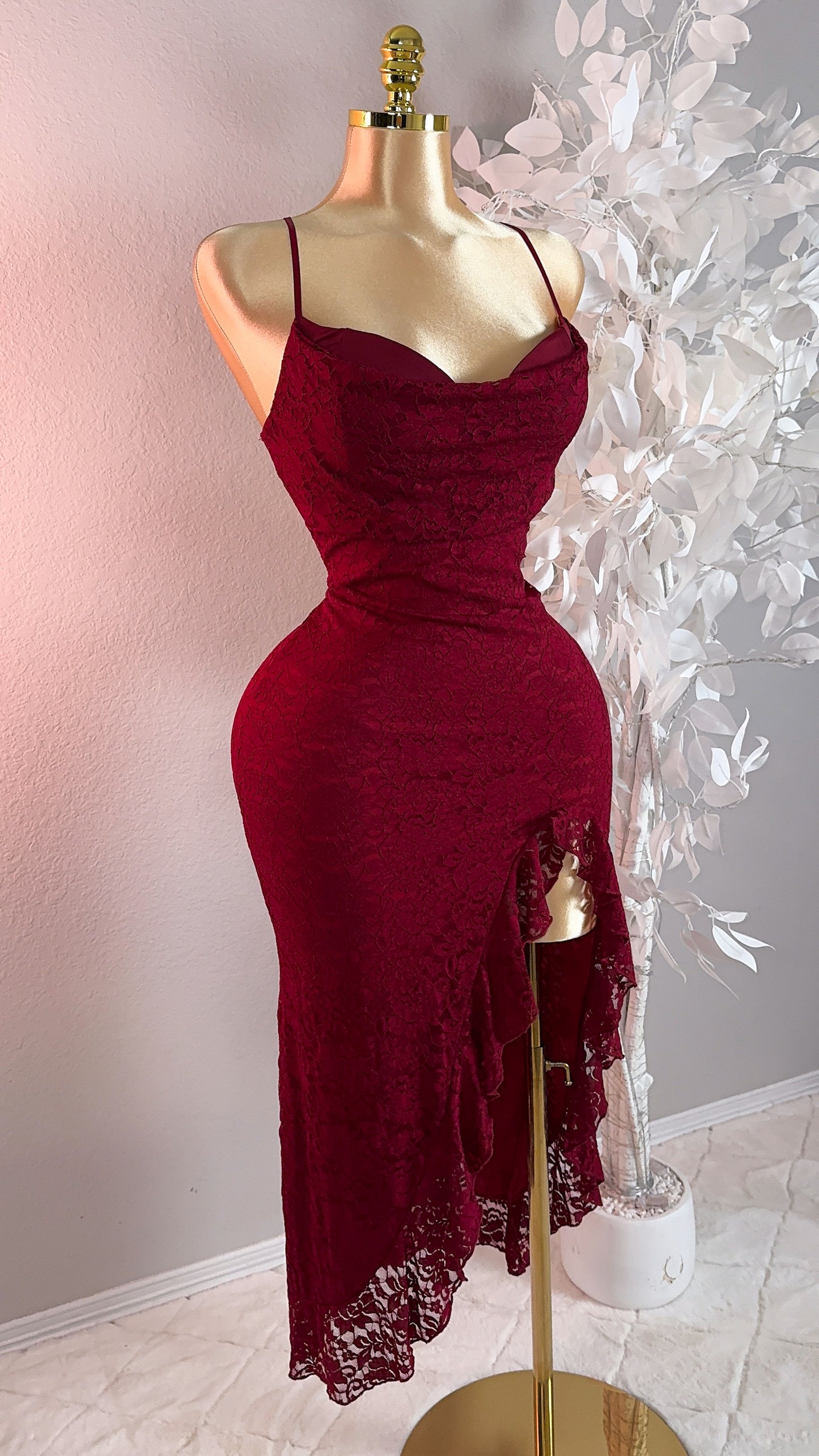 Lexi Maxi Lace Dress - Burgundy
