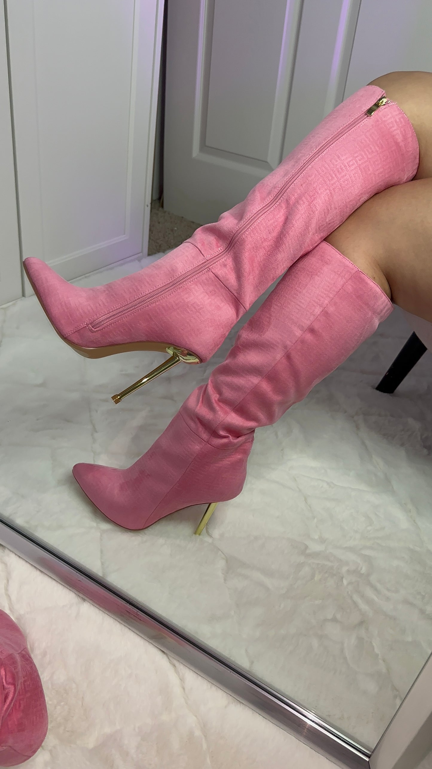 Pink Fall Moment Boots - Pink