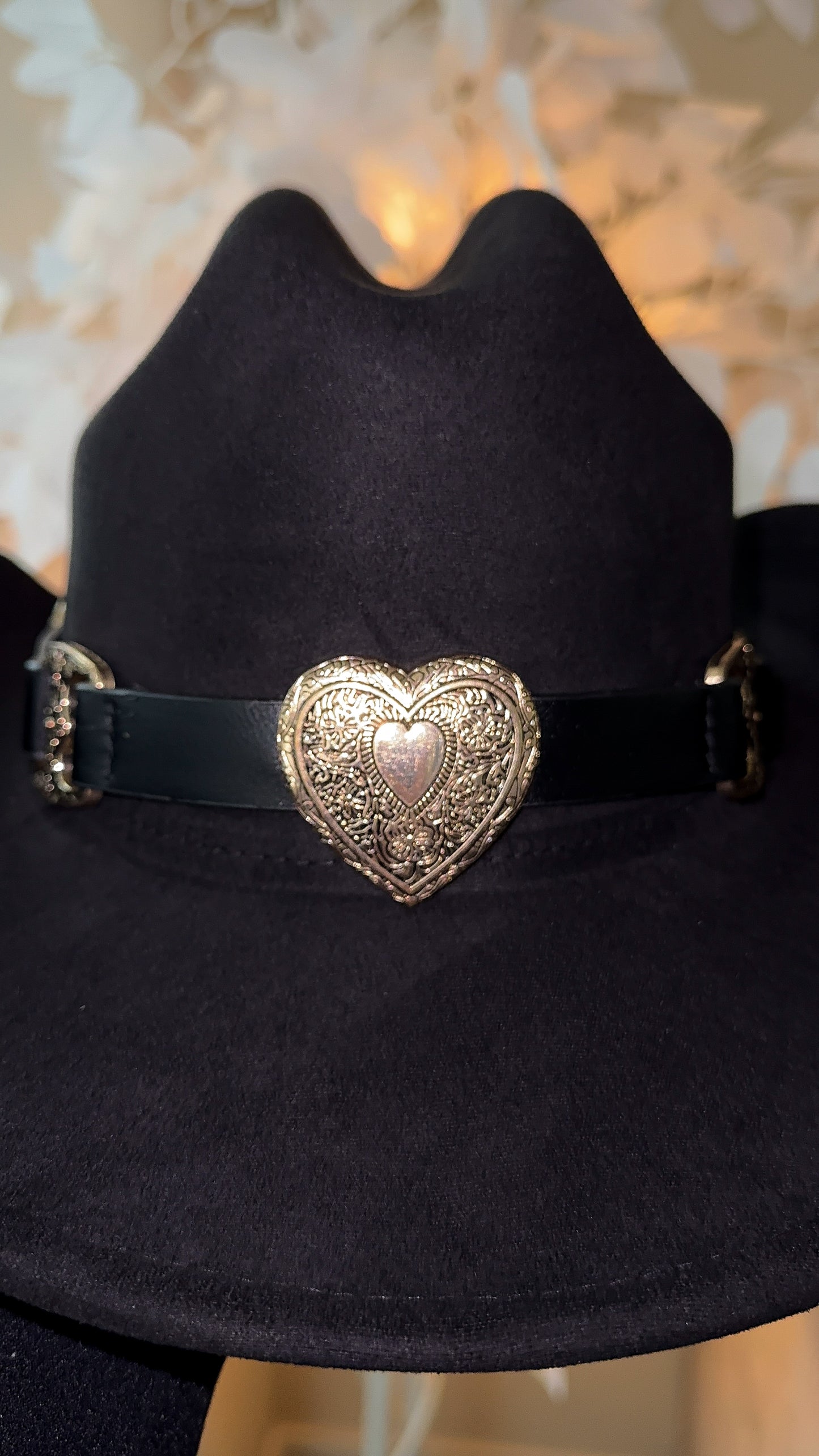Victoria Buckle Western Hat - Black