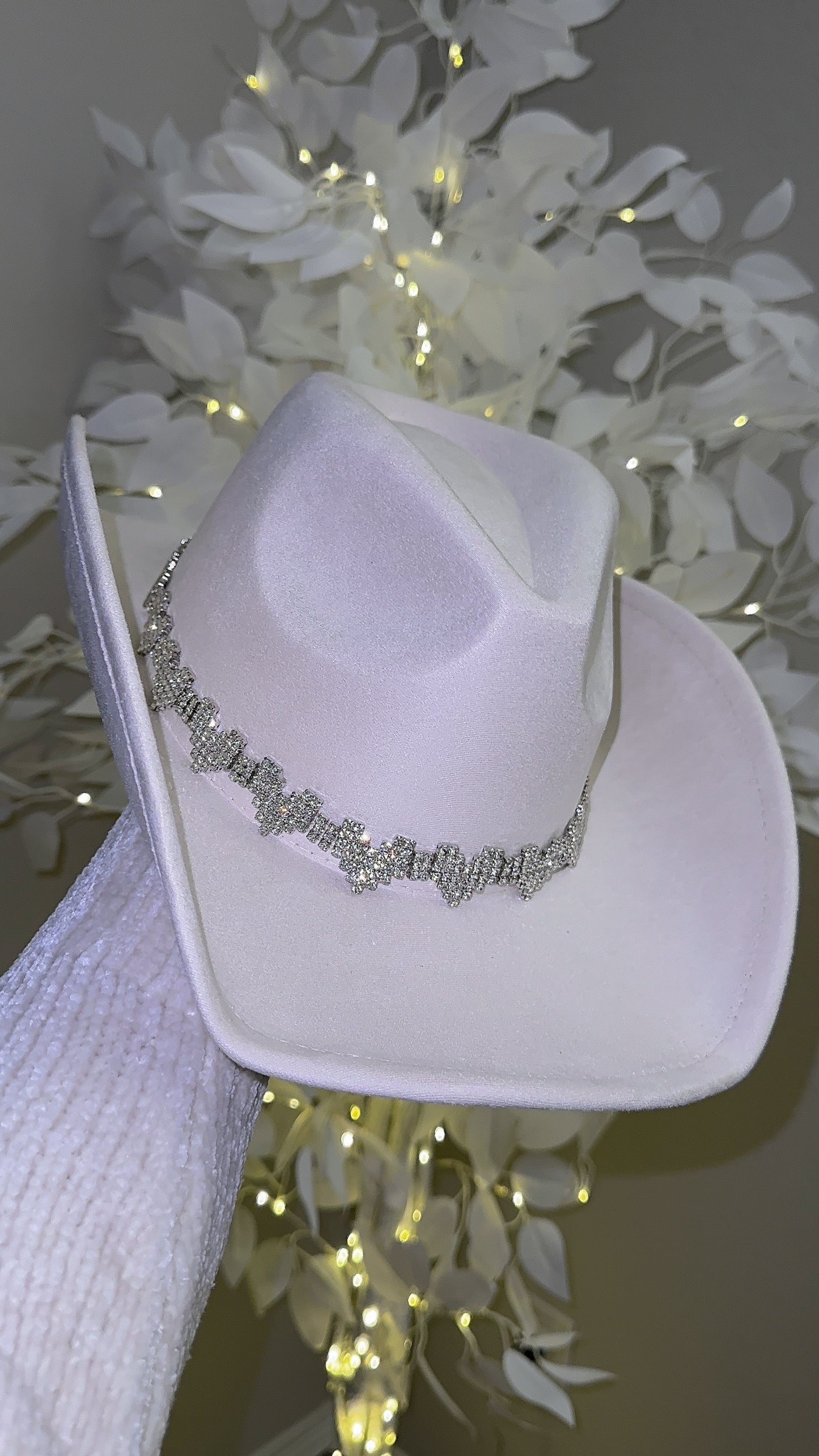 Annalise Rhinestone Heart Western Hat - White