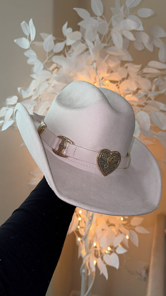Victoria Buckle Western Hat - Ivory
