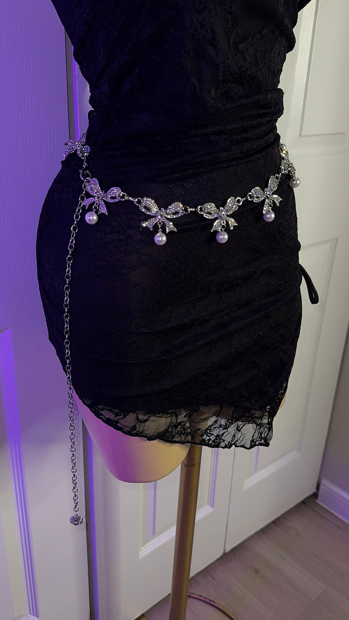 Bow Rhinestone / Pearl Chain Belt - Silver