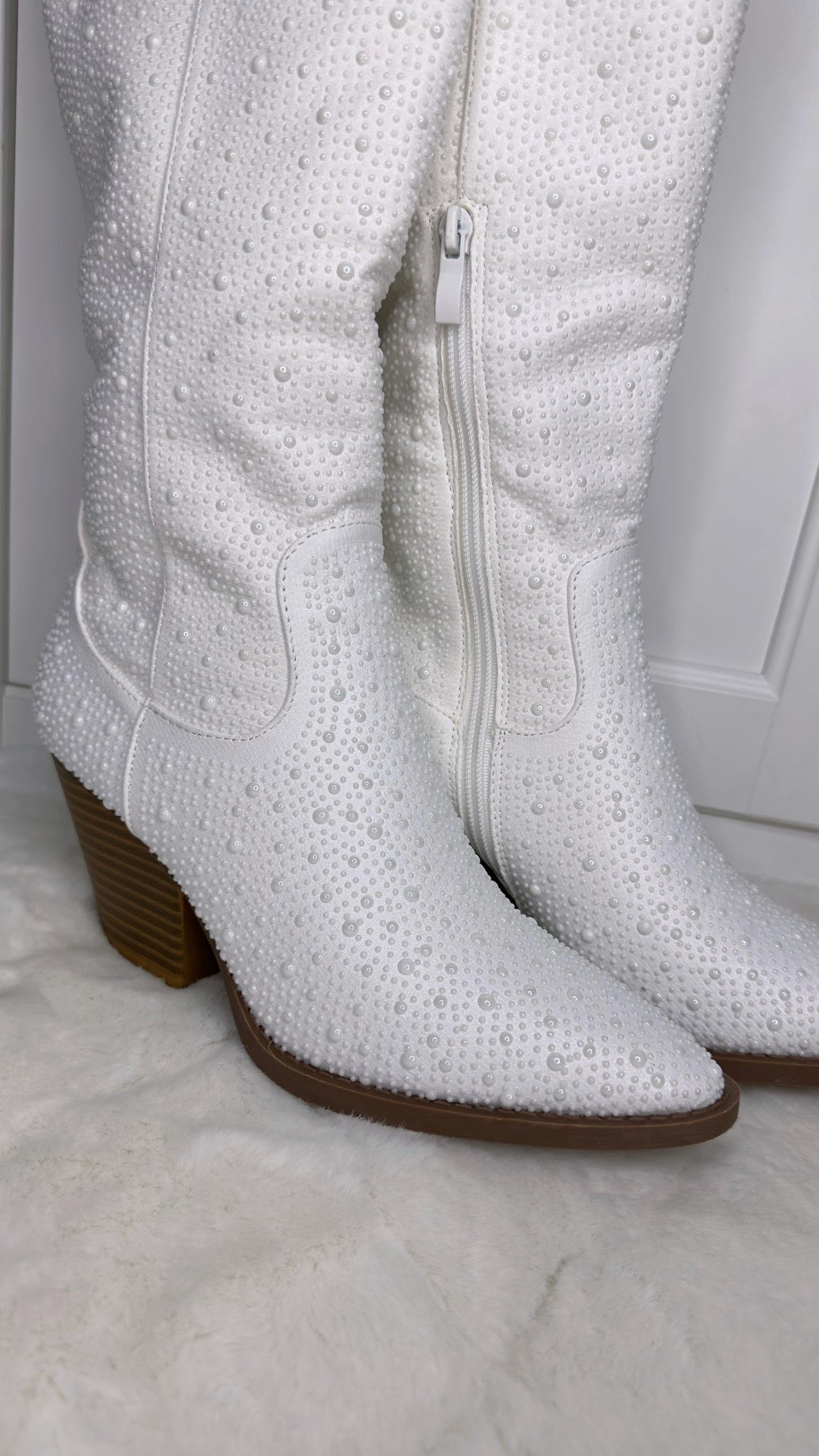 Anahi Rhinestone Western Boots - White