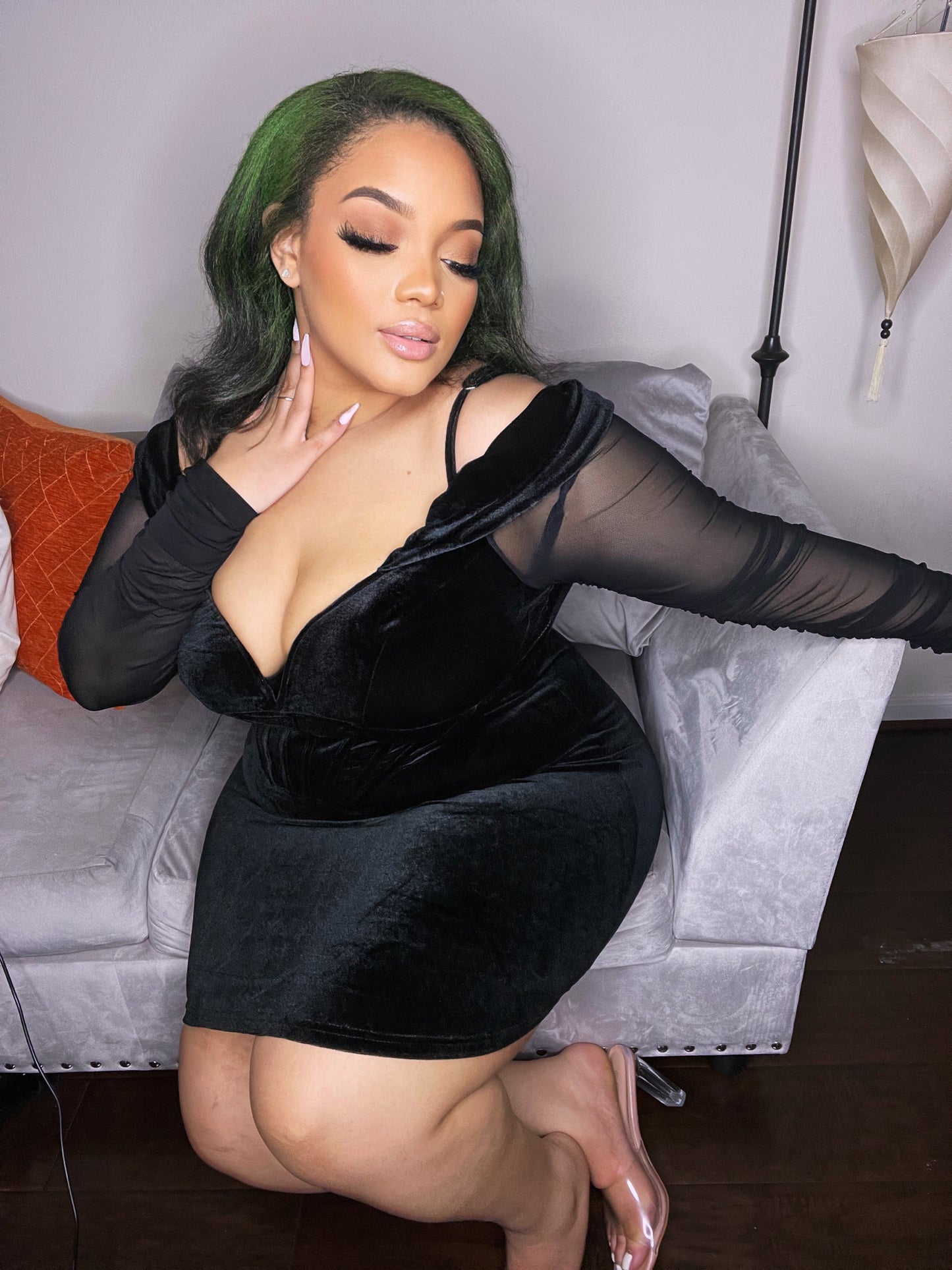 Penelope Velvet Corset Dress -Curvy